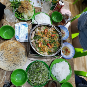 Không gian quán 3